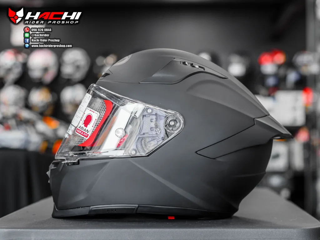 KYT STRIKER Matt Black 1